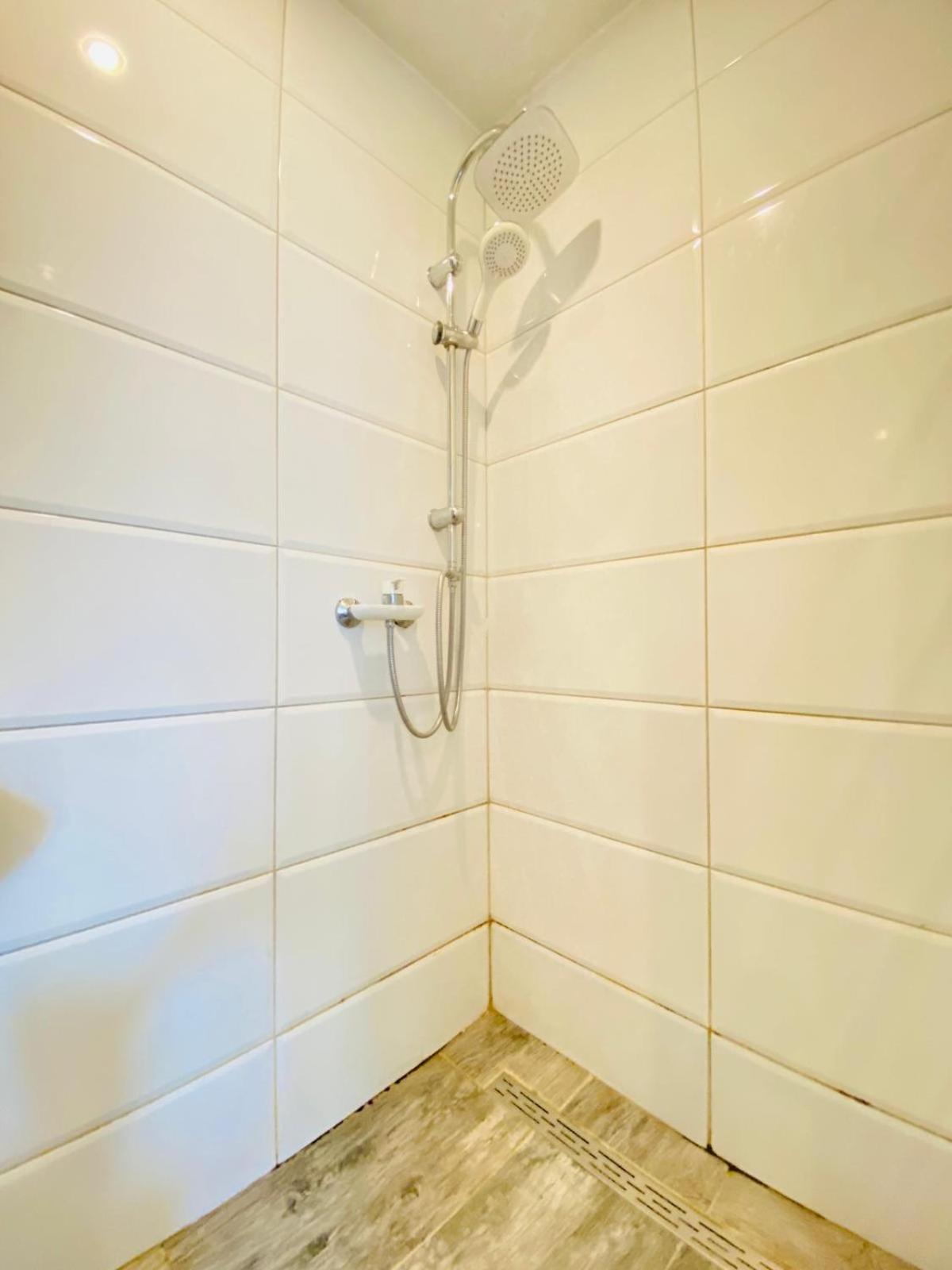 Cute 1Br Apt - 10 Mins Walk From Downtown Viena Exterior foto